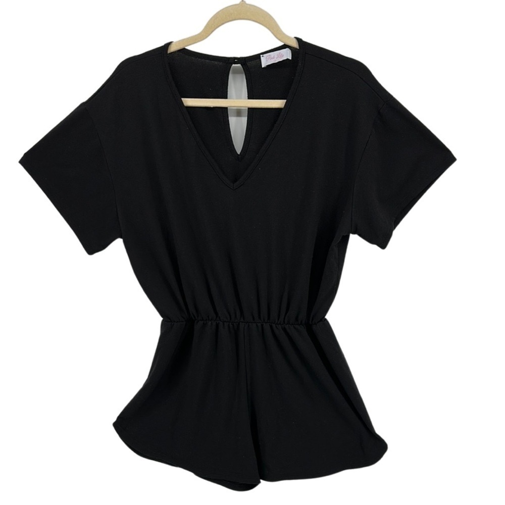 Pink Lily Black Vneck Short Sleeve Relaxed Shorts Romper Size Large